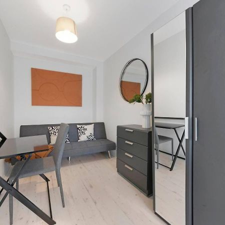 2 Bed Apartment- Finsbury Park Station B London Eksteriør billede